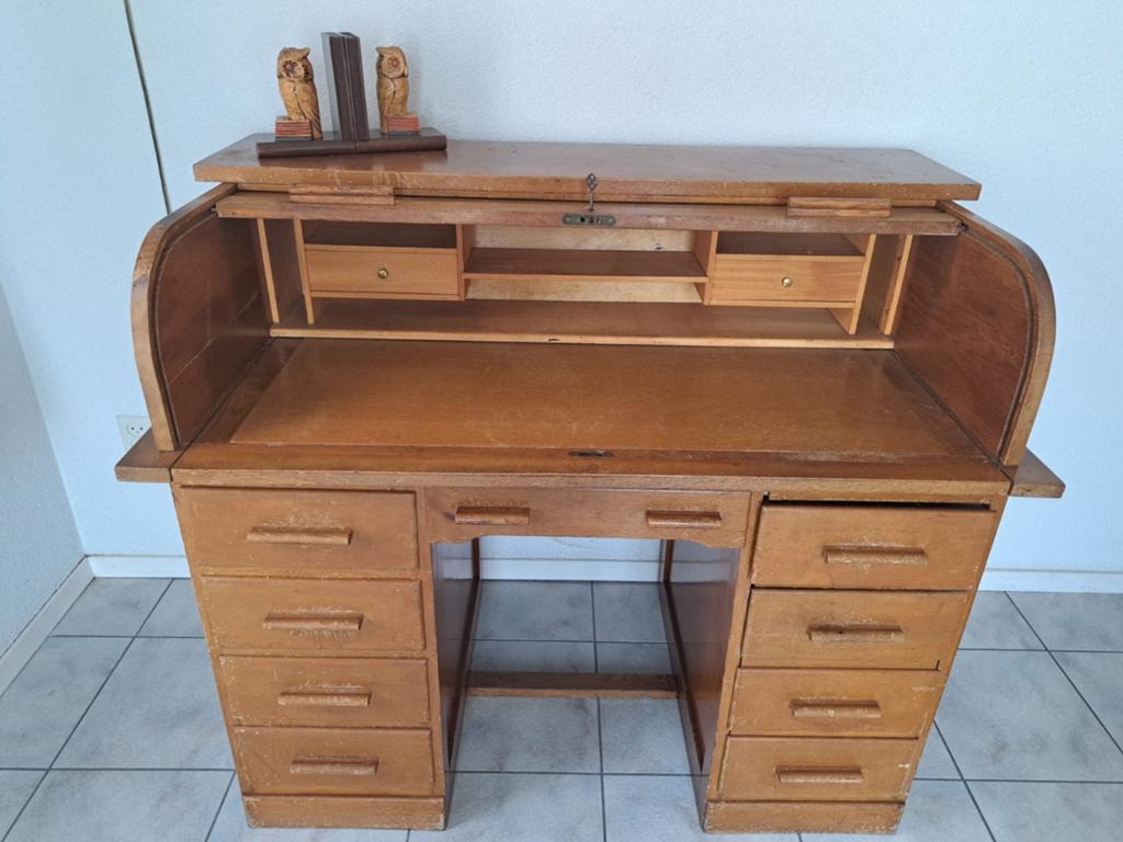 Statig vintage houten bureau met slot, Ophalen, Gebruikt, 120 cm, Bruin