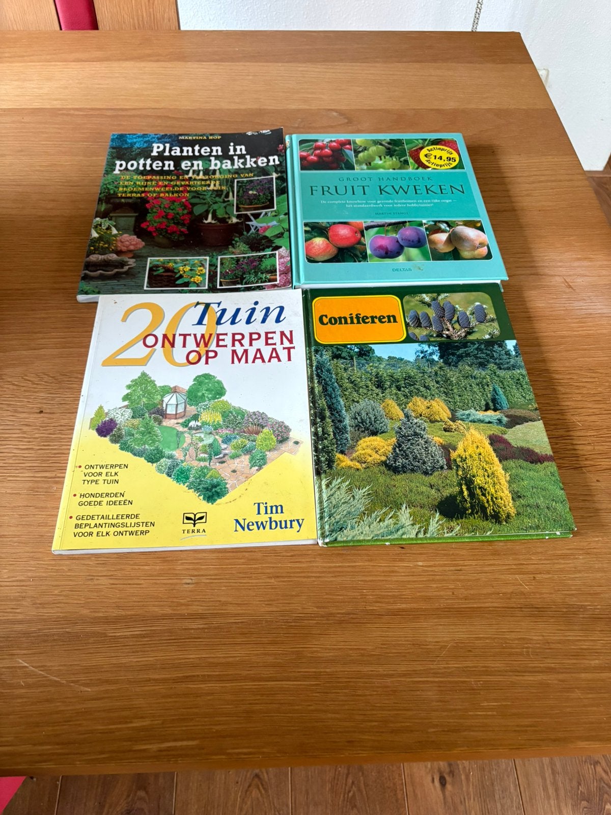 Tuinboeken ruim 30 stuks, Ophalen, Zo goed als nieuw, Interieur en Design