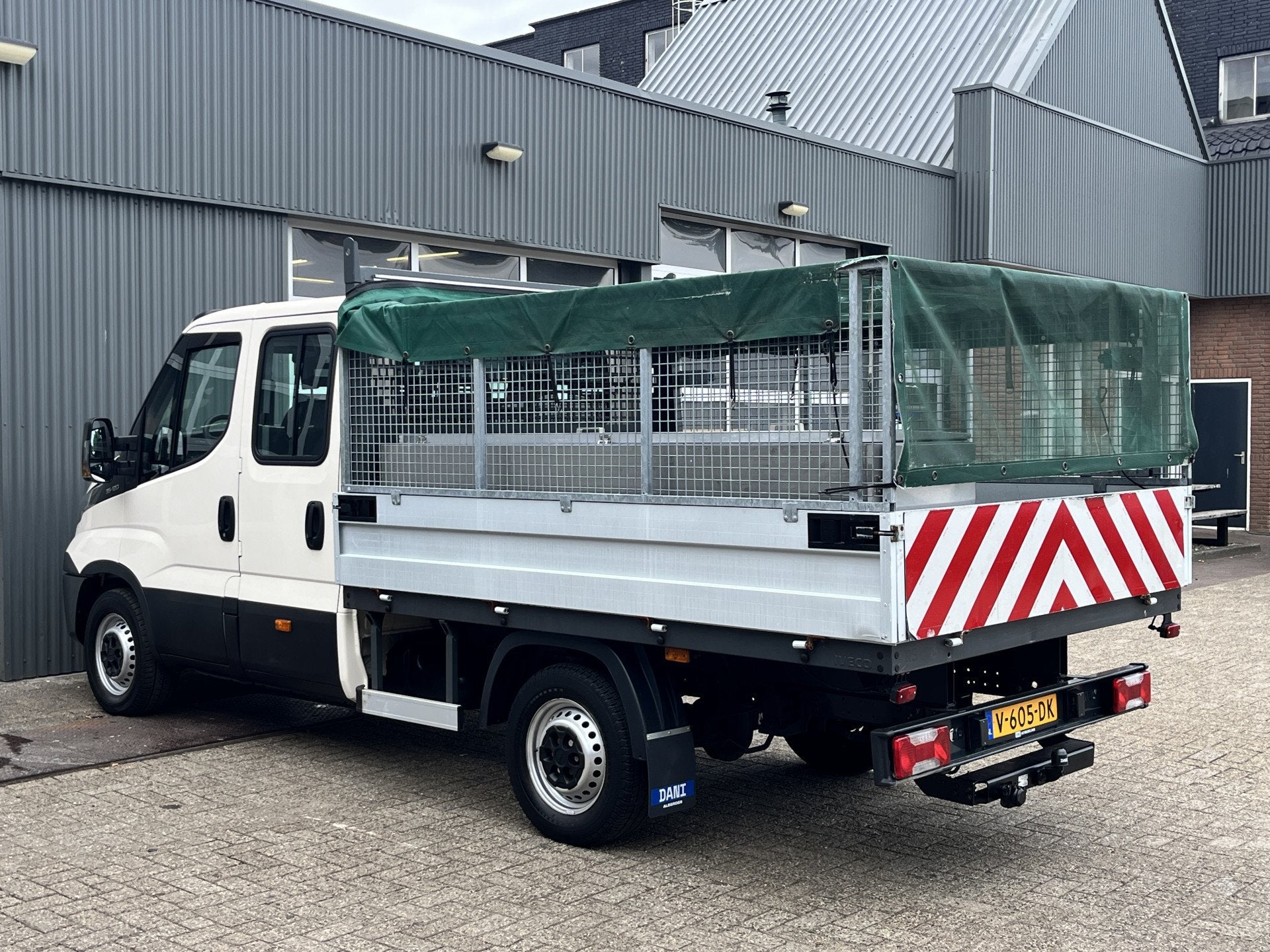 Iveco Daily 35S12D 2.3 345 Euro 6 Trekgewicht 3500kg 6 perso, Auto's, Achterwielaandrijving, Iveco, 116 pk, Wit