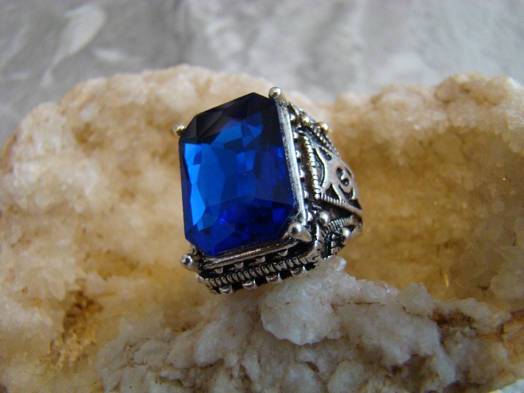 Ring Tibet zilver met Blauwe steen maat 18 ongedragen NIEUW, 18 tot 19, Blauw, Nieuw, Ophalen of Verzenden