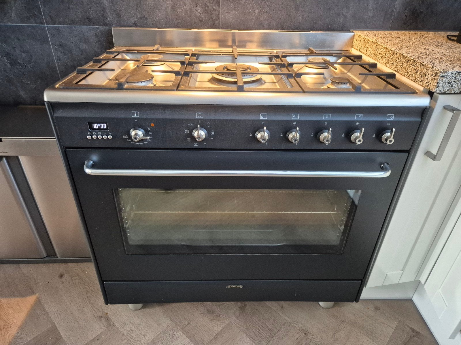 Smeg Fornuis met Gas Kookplaat en Oven - Zwart, Hete lucht, 60 cm of meer, Ophalen of Verzenden, Zo goed als nieuw