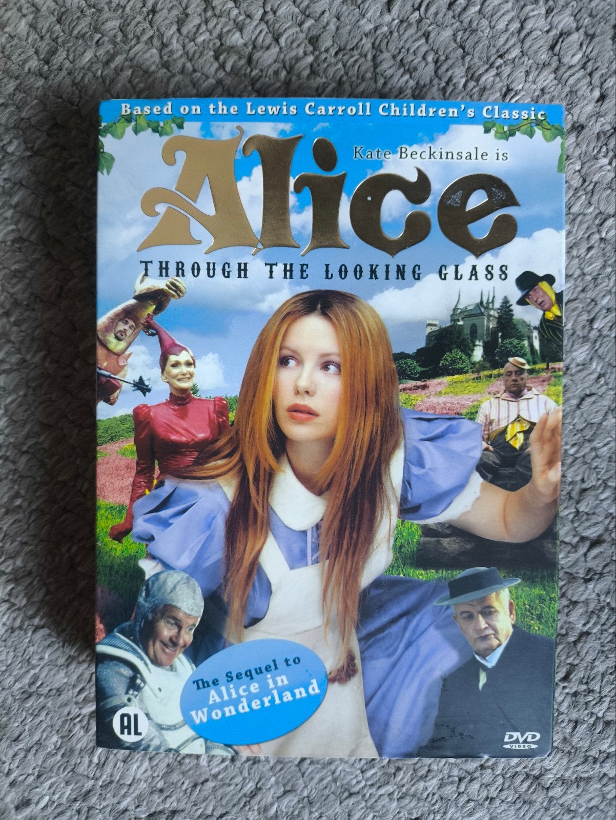 Alice through the looking Glass dvd, Ophalen of Verzenden, Zo goed als nieuw