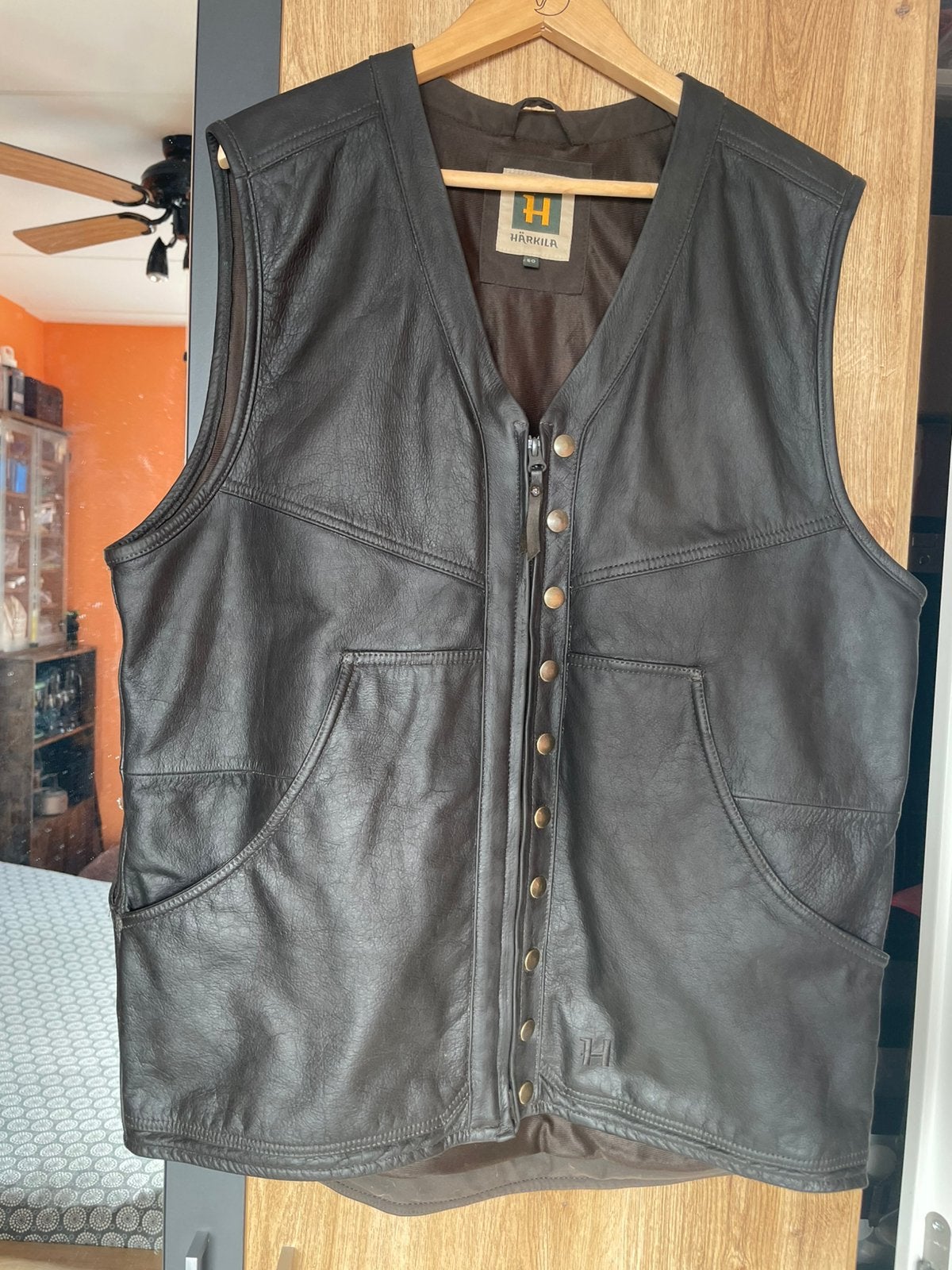Härkila leather waistcoat mt 50 zgan te koop, Ophalen of Verzenden, Zo goed als nieuw, Kleding