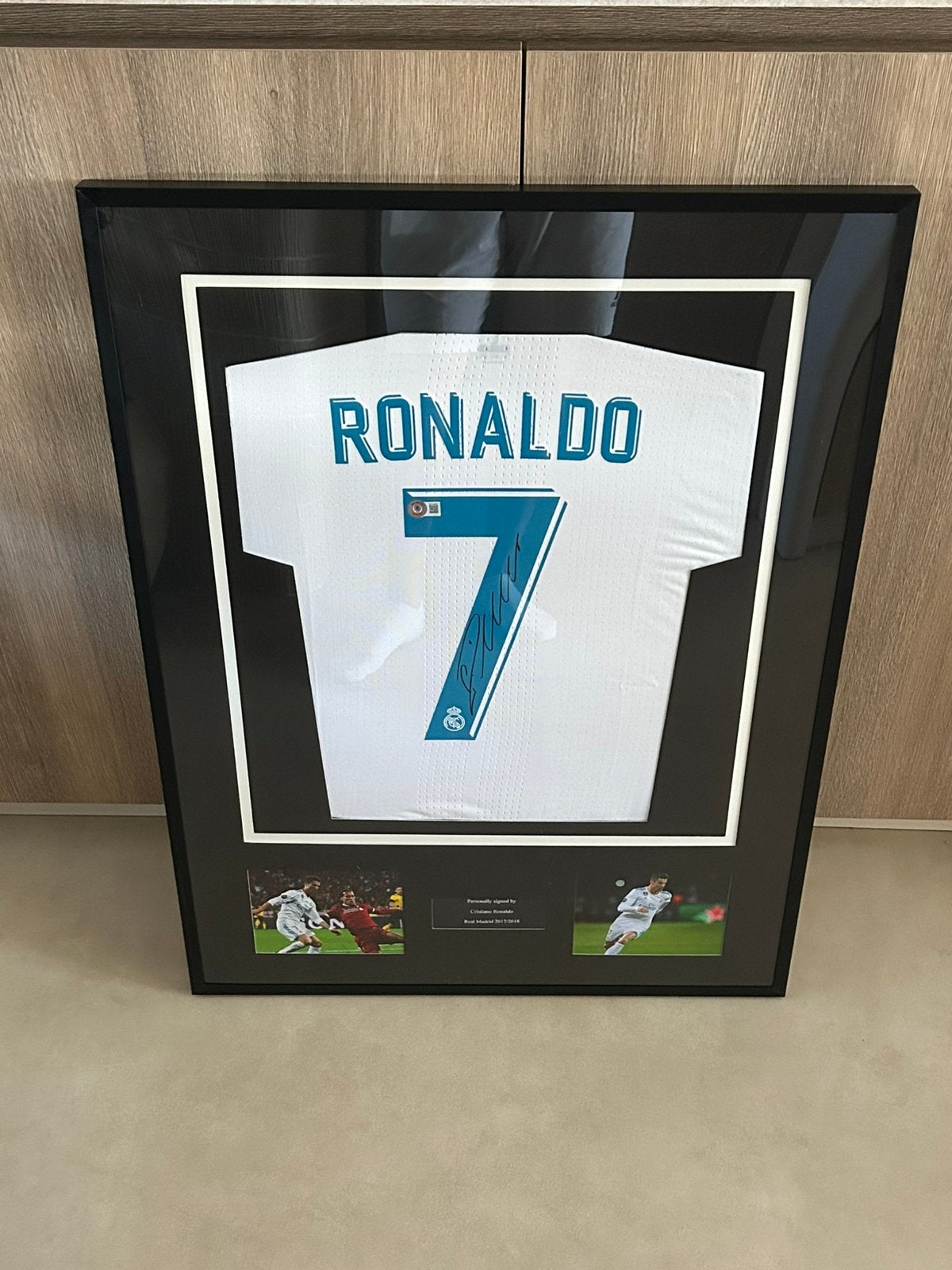 Ingelijst gesigneerd Ronaldo shirt met COA Beckett, Ophalen of Verzenden, Zo goed als nieuw, Buitenlandse clubs, Shirt