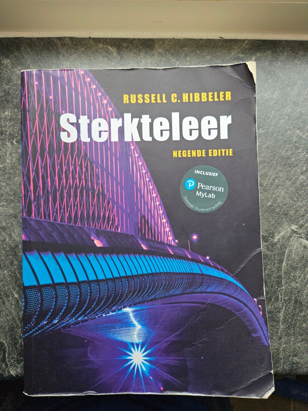 Russell C. Hibbeler - Sterkteleer 9789043034067, Boeken, Ophalen of Verzenden, Zo goed als nieuw, Russell C. Hibbeler, Nederlands