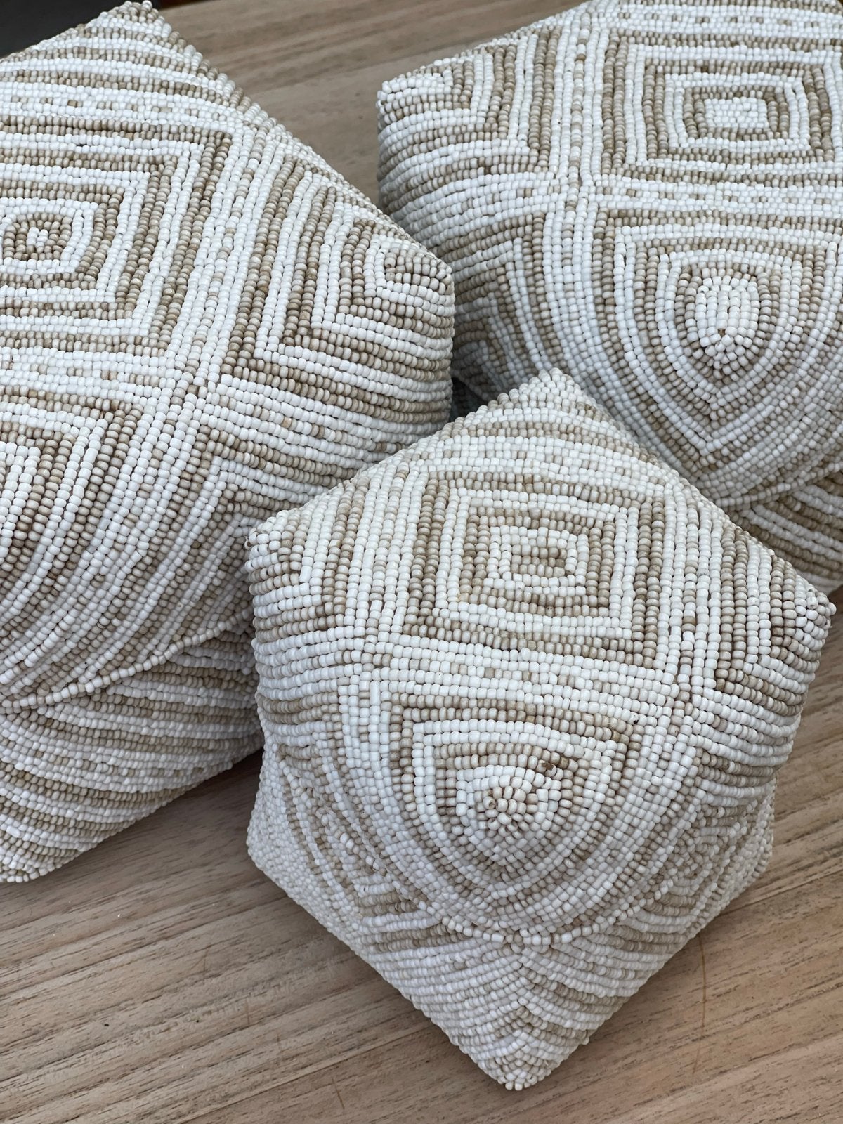 Set van 3 kralen  offermanden- wit/beige, Ribbonstore, Overige materialen, Sint annaland, Vierkant