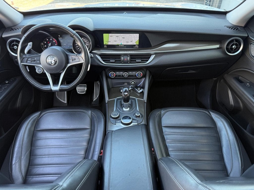 Alfa Romeo Stelvio 2.0 T 280pk AWD Q4 Veloce Panoramadak Bla, Auto's, Alfa Romeo, Automaat, Zwart, 4 cilinders, Wit