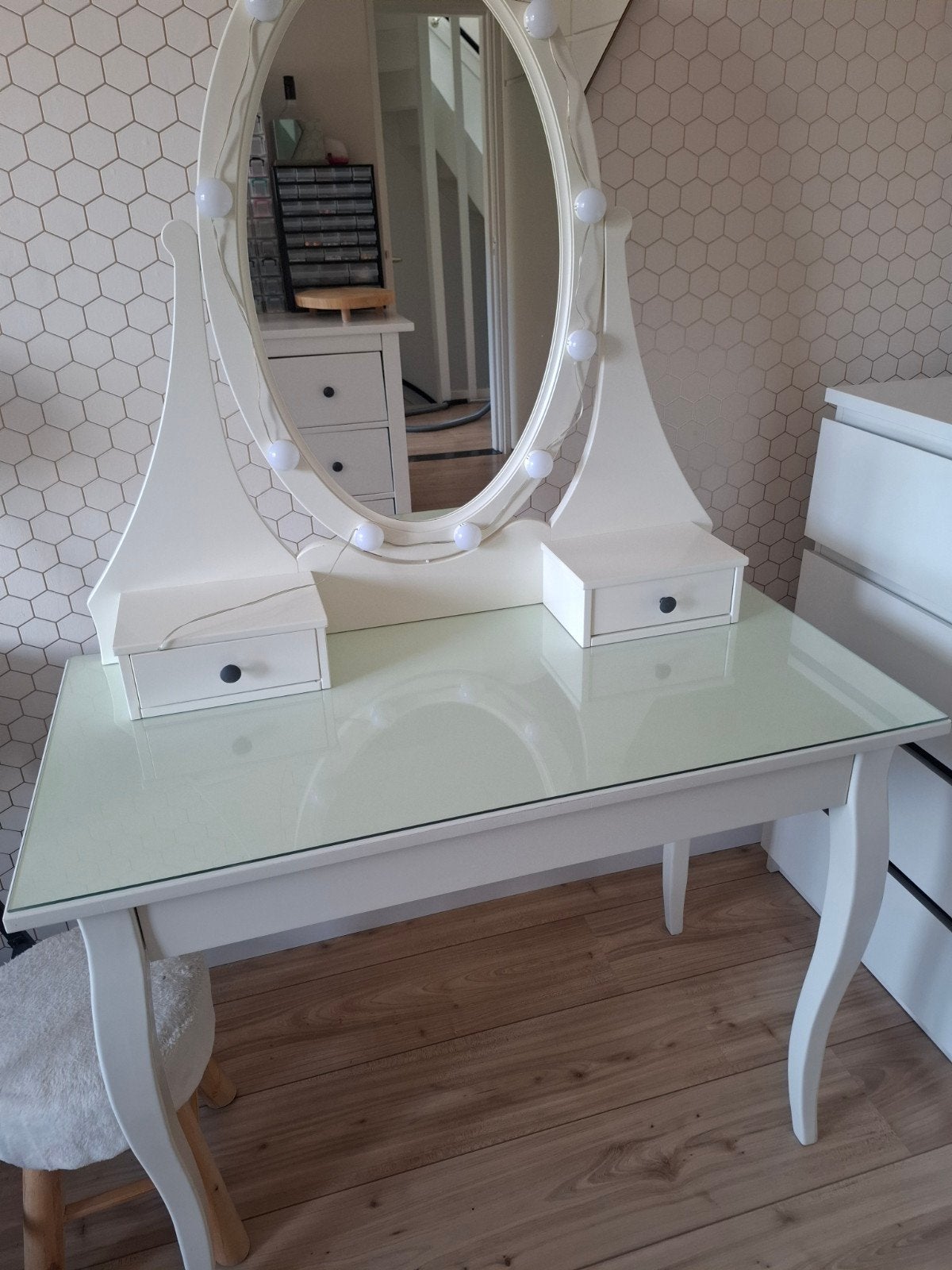 Witte kaptafel met spiegel en verlichting, Ophalen, 100 tot 150 cm, 50 tot 100 cm, Zo goed als nieuw