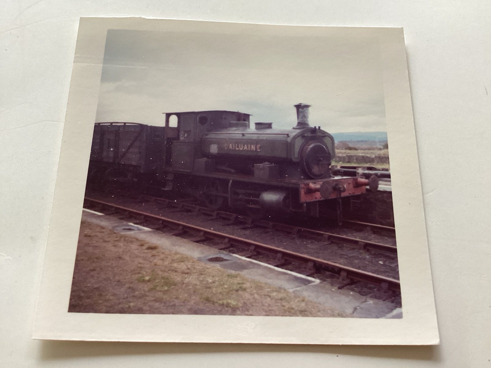 Vintage foto van stoomlocomotief 'Cailuaine' 6x6 cm, 1960 tot 1980, Gebruikt, Foto, Ophalen of Verzenden
