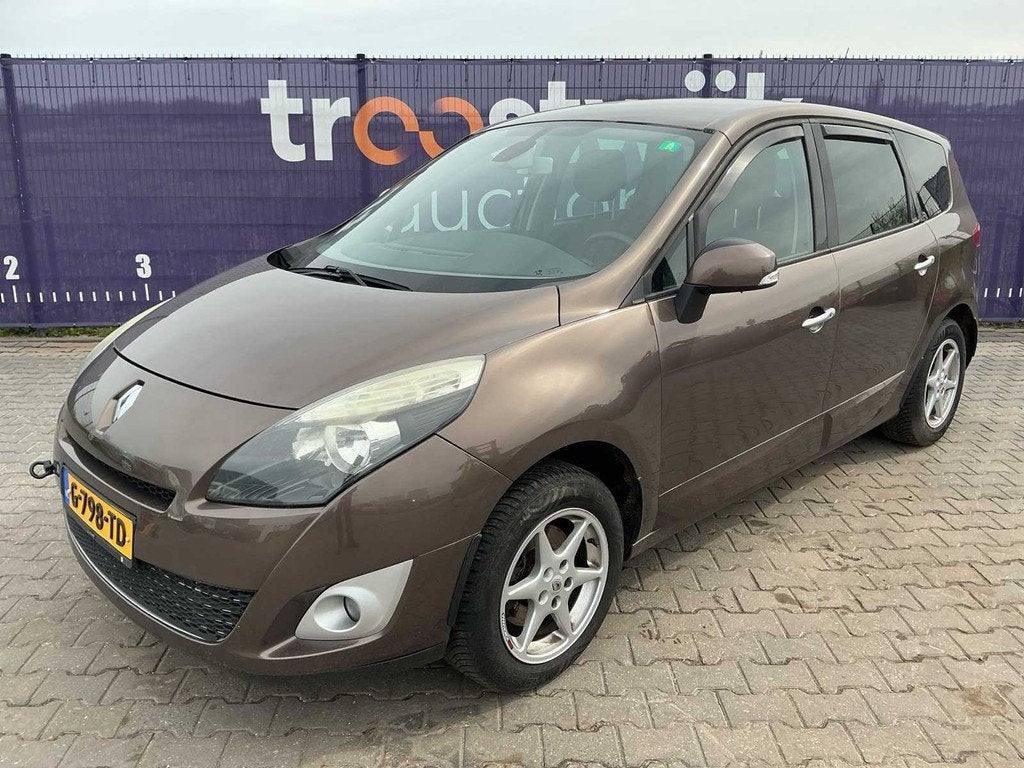 2010 - Renault - Grand Scénic - 1.4 TCe Business - Personen, Auto's, Renault, Voorwielaandrijving, Gebruikt, 4 cilinders, Bruin