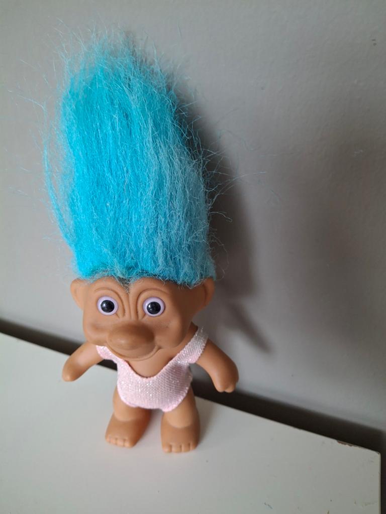 Troll pop met blauw haar - Vintage speelgoed T.N.T 1991, Kinderen en Baby's, Speelgoed | Poppen, Ophalen of Verzenden, Gebruikt