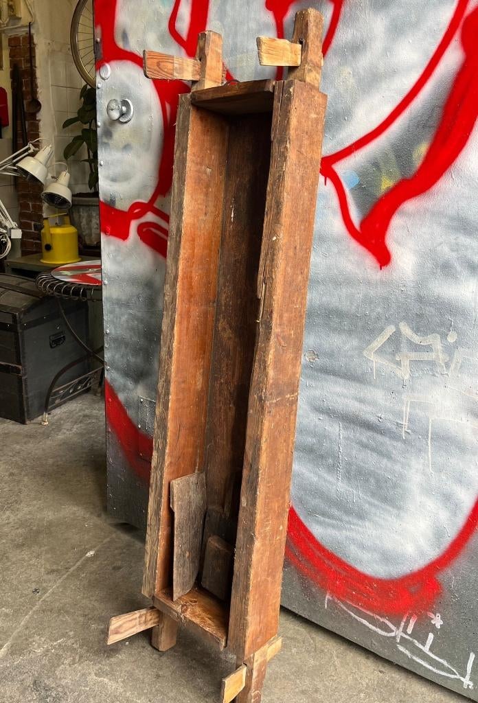 Antieke houten deegbak, Ophalen