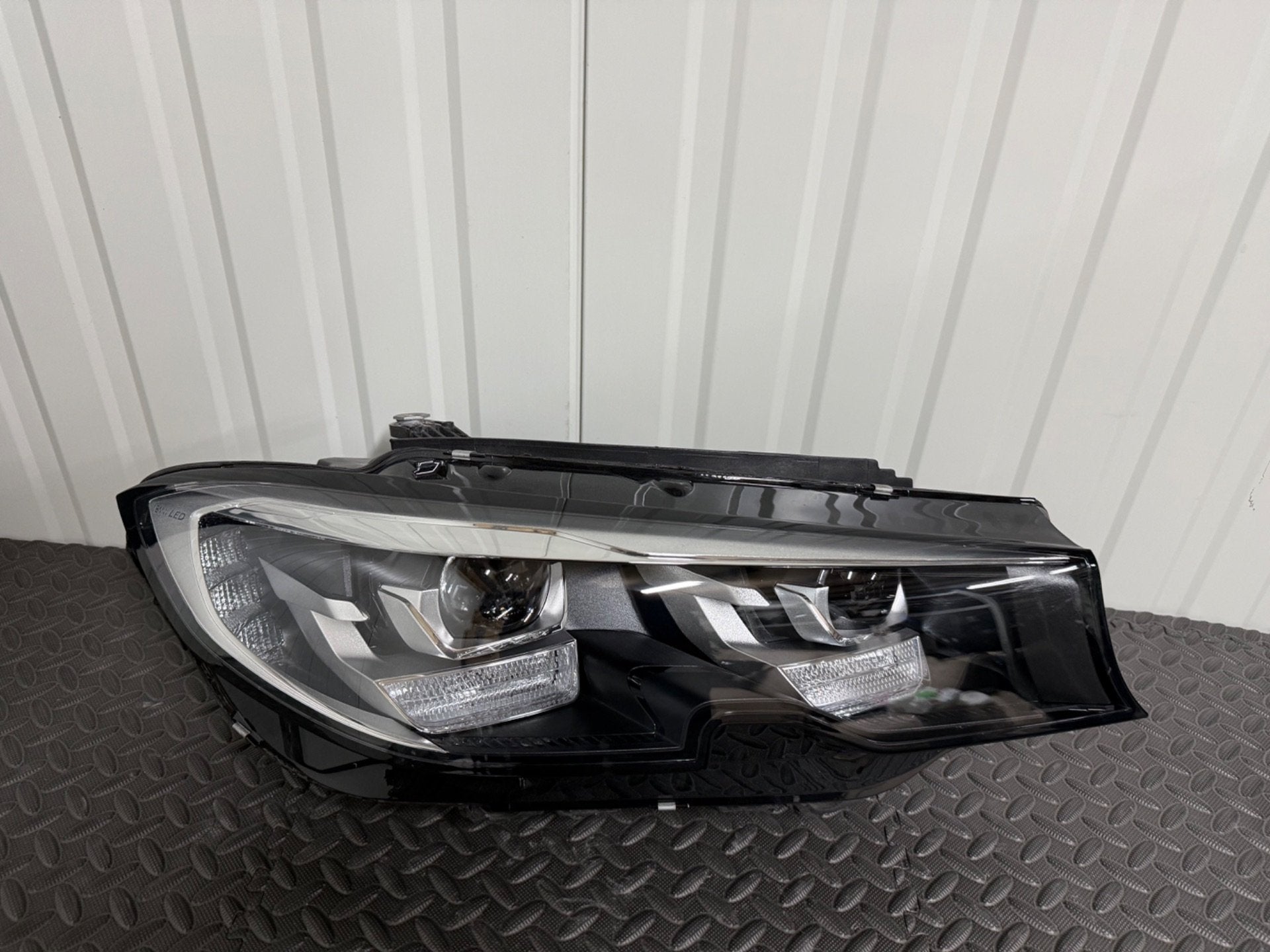 Bmw 3 Serie G20/G21 led koplamp rechts 9481696, Petuelring 130
80788  Munich, DE, Info@bmw.de, Nieuw, Ophalen of Verzenden