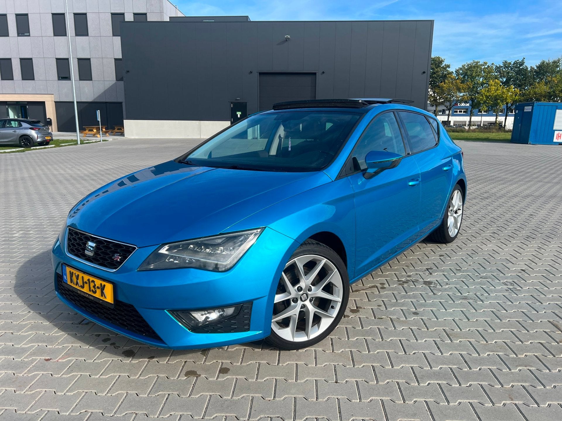 Seat LEON 1.8 TSI Xcellence Panoramadak|Navigatie|Bluetooth, Auto's, Voorwielaandrijving, Euro 6, 4 cilinders, Alcantara