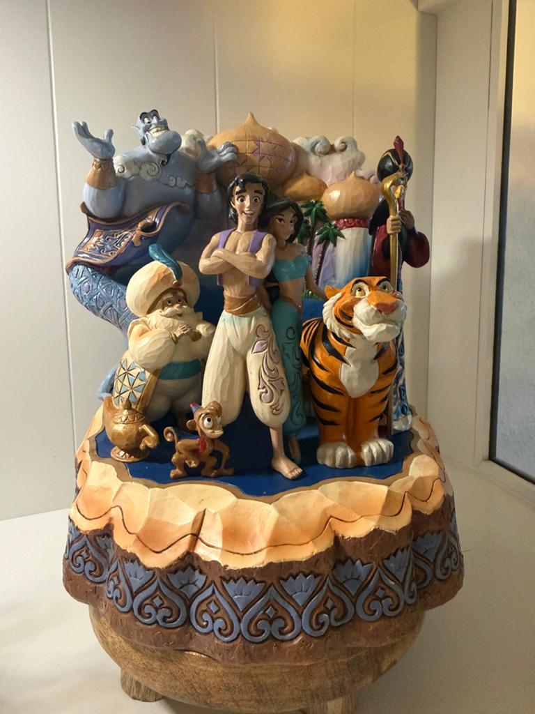 Disney Traditions Aladdin Carved By Heart gesigneerd, Verzamelen, Ophalen of Verzenden, Assepoester of Belle, Zo goed als nieuw