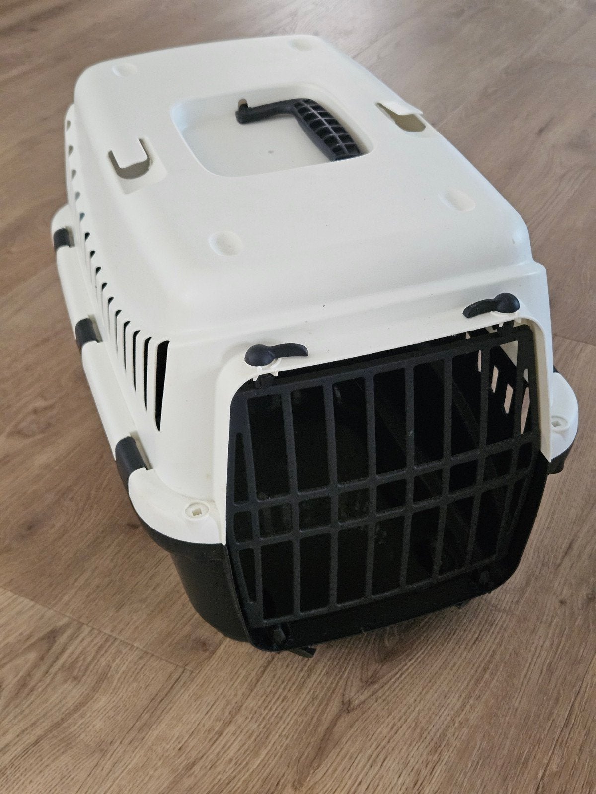 Reisbench voor klein hondje of poes. Transportbox Gipsy, Ophalen, Zo goed als nieuw