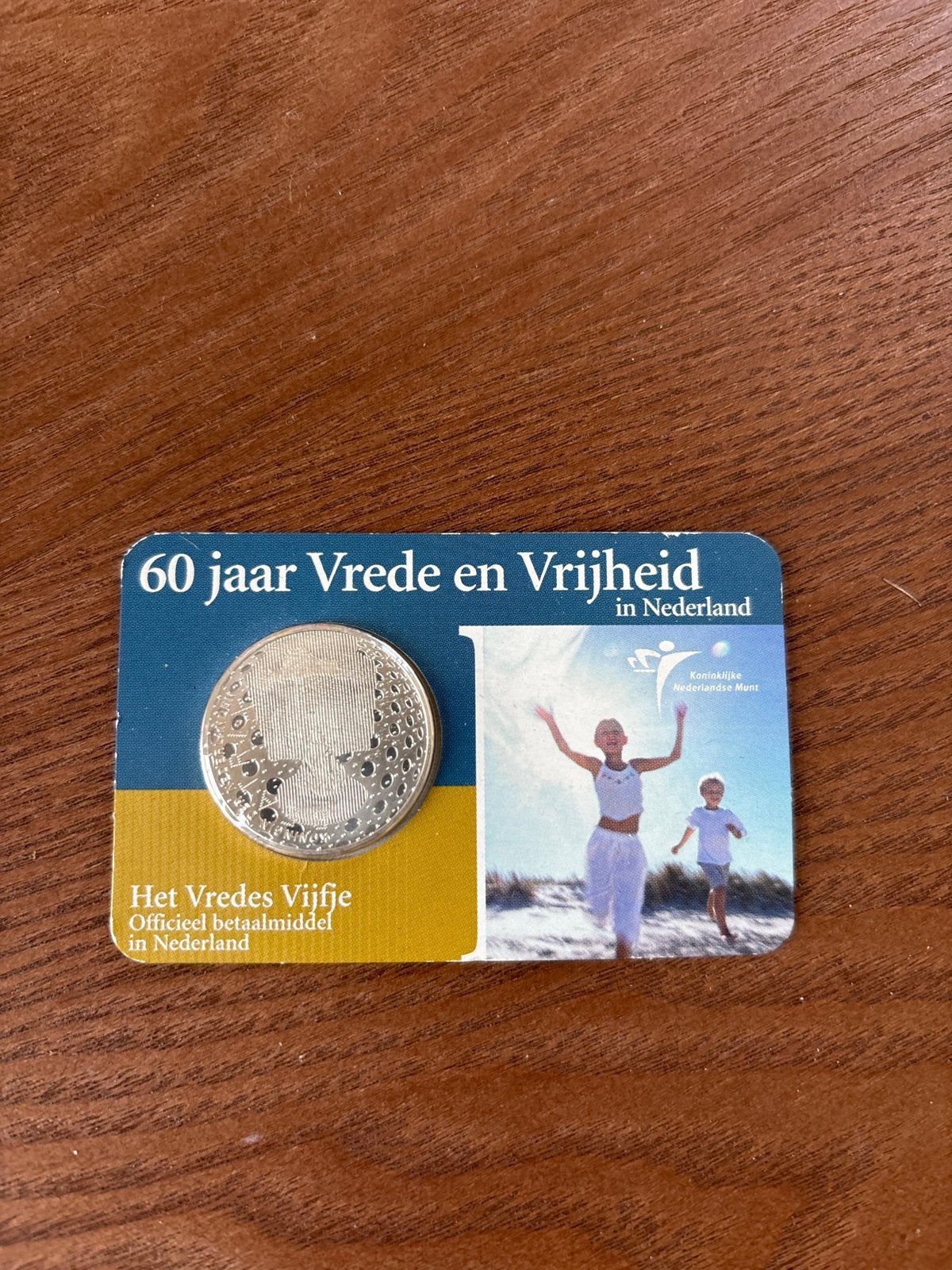Het Vredes Vijfje 2005 - 60 jaar Vrede en Vrijheid, Postzegels en Munten, Koningin Beatrix, Zilver, Euro's, Ophalen of Verzenden