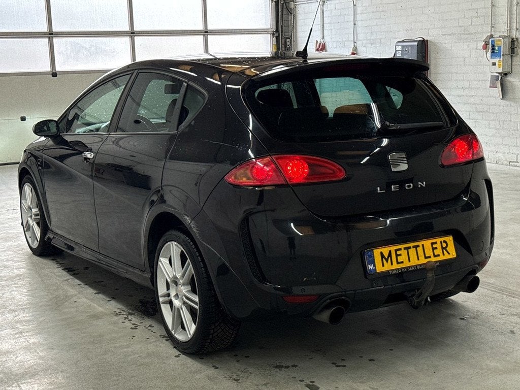 Seat Leon 1.8 TFSI Businessline High | Trekhaak | Cruise con, Auto's, Seat, Voorwielaandrijving, Gebruikt, 4 cilinders, Leon