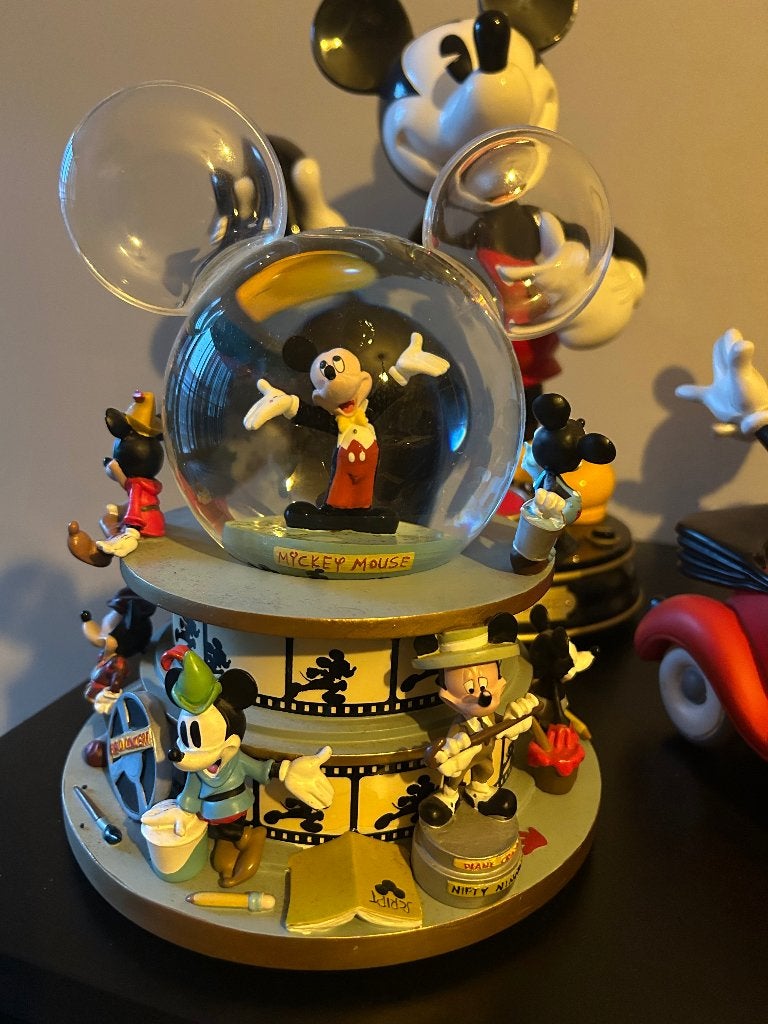 Disney collectie, Ophalen