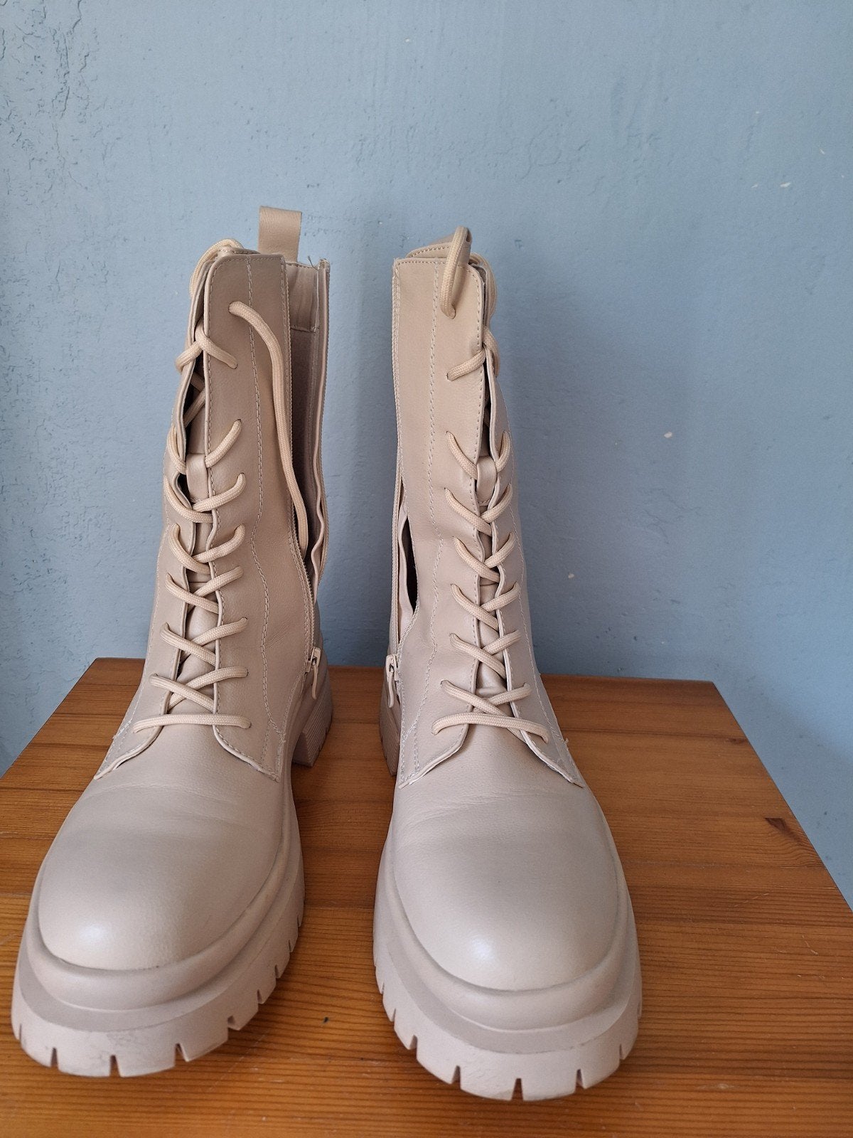 Laarzen / boots Mt 41, Ophalen of Verzenden, Zo goed als nieuw, Beige