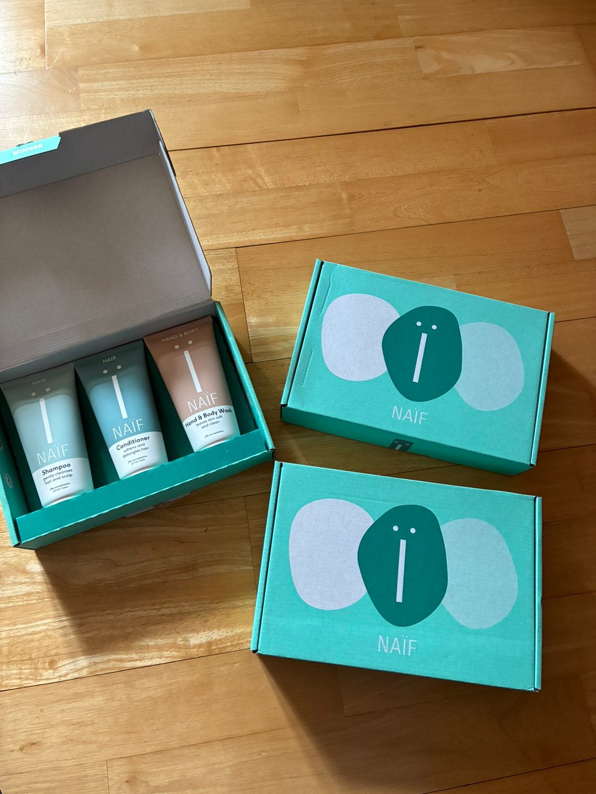 NAIF HAIR EN BODY VERZORGING, Ophalen of Verzenden, Nieuw, Bodylotion, Crème of Olie