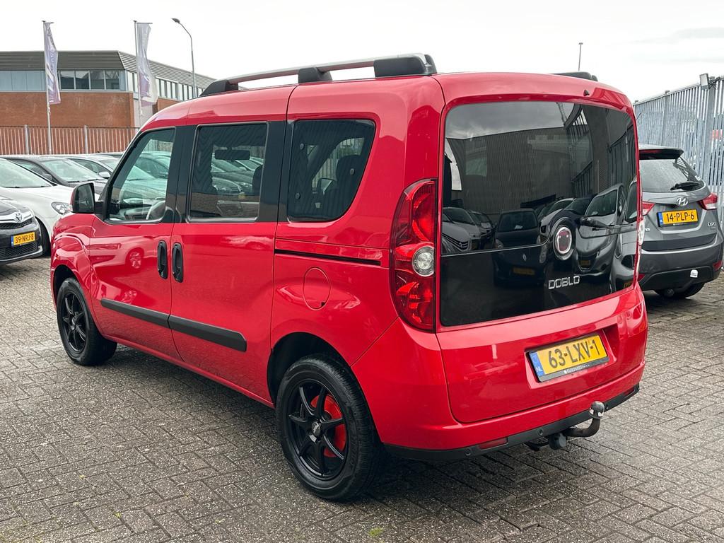 Fiat Doblò 1.4 Emotion 7pers | Airco | Nieuw apk | Cruise, Auto's, Voorwielaandrijving, Gebruikt, Doblo, 7 stoelen