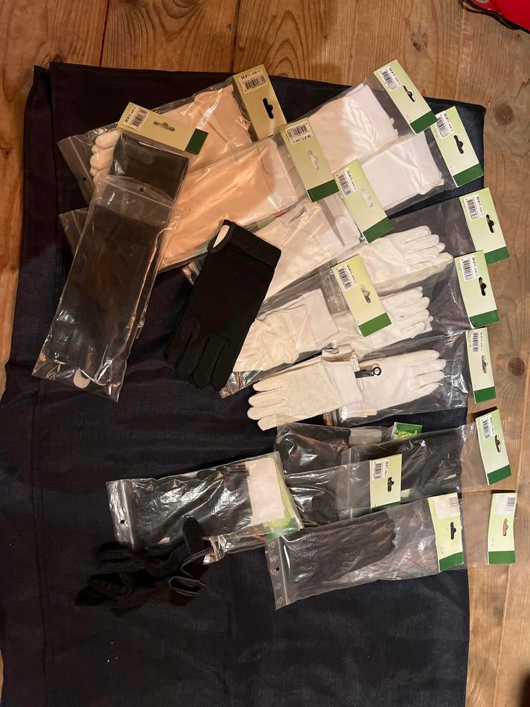 Partij paardrijhandschoenen, Dieren en Toebehoren, Paardrijkleding, Ophalen, Nieuw, Overige soorten, Overige typen