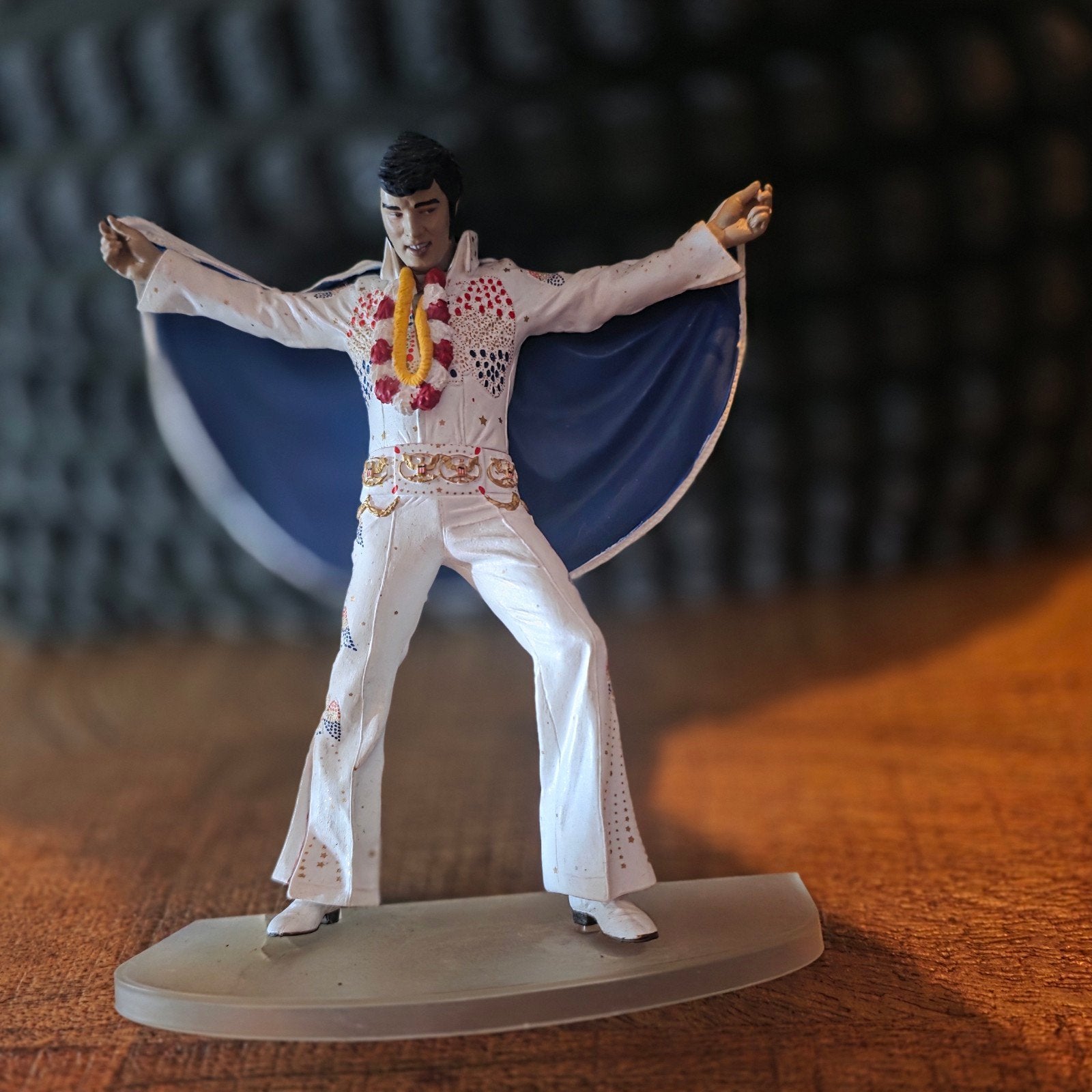 Elvis Presley mcfarlane beeldje 6 inch, Ophalen of Verzenden, Zo goed als nieuw, Pop, Beeldje of Miniatuur