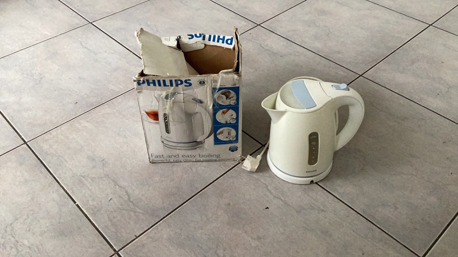 Waterkoker Philips, 1 tot 2 liter, Ophalen of Verzenden, Gebruikt