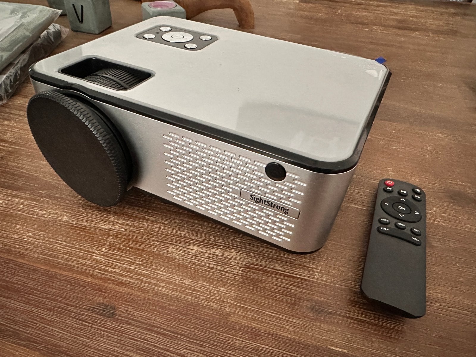 Te koop: BEAMER in ZEER GOEDE STAAT, Ophalen, Zo goed als nieuw, LED