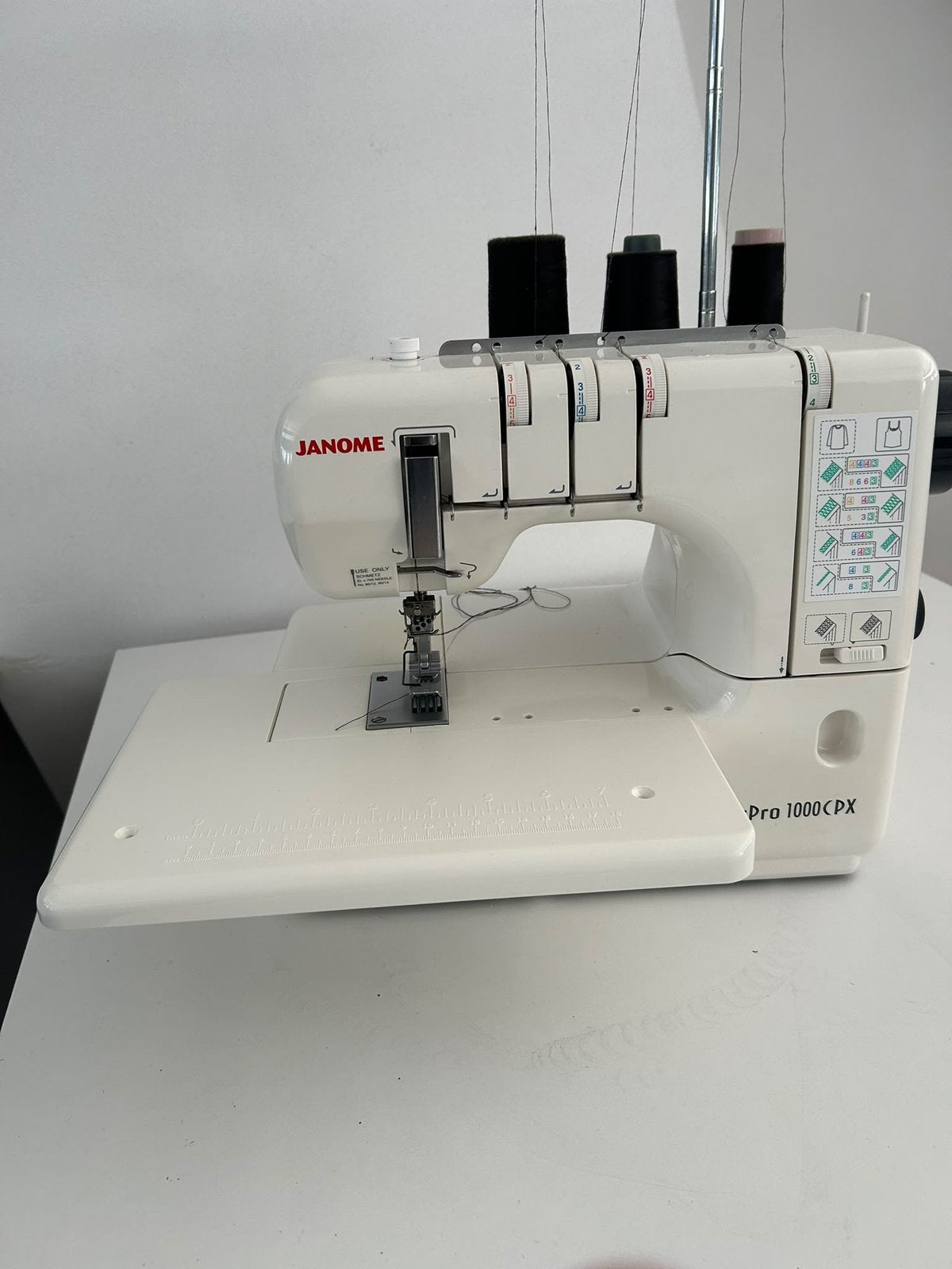 Janome overlock machine 1000CPX, Ophalen, Gebruikt, Lockmachine, Janome