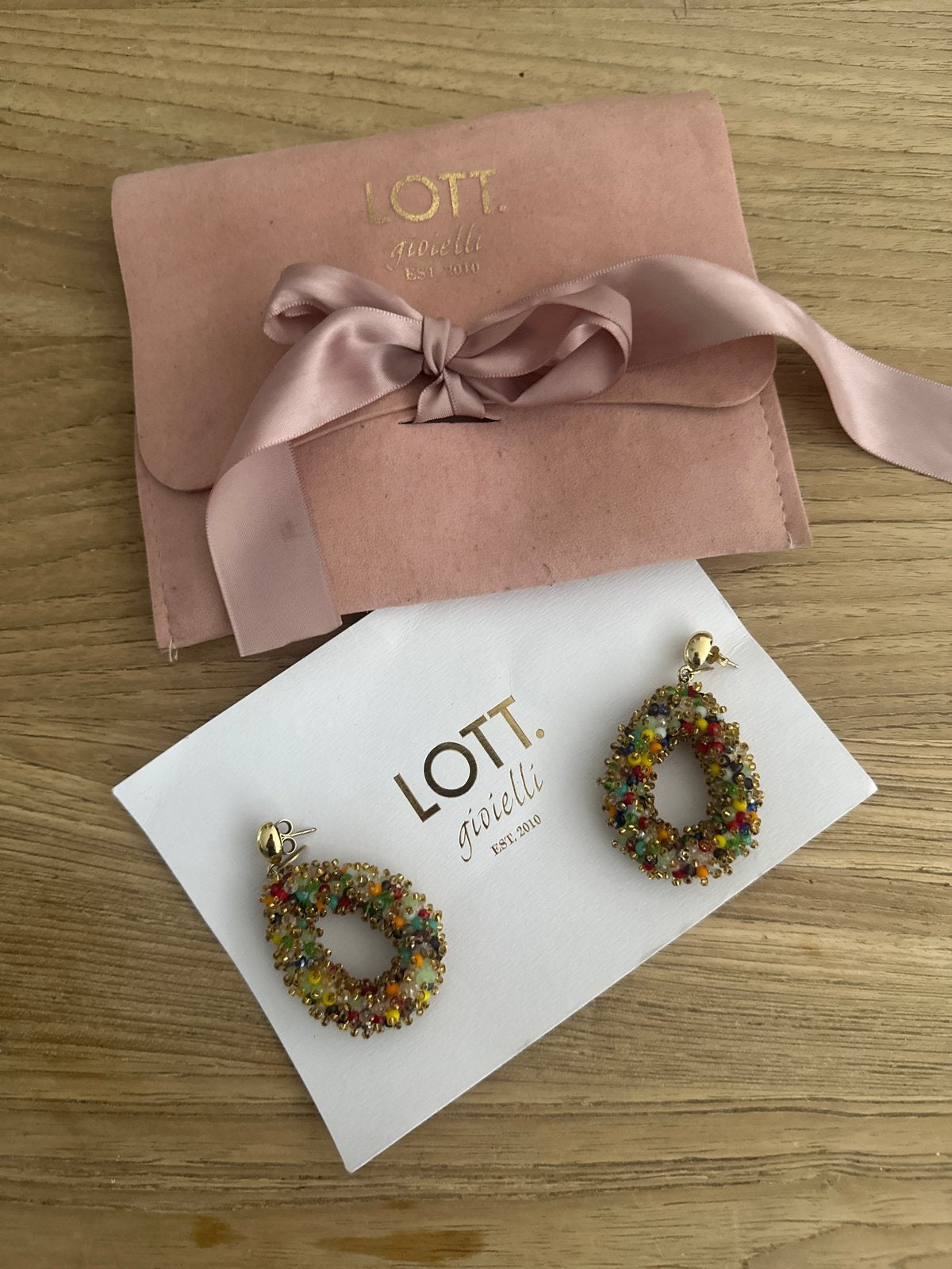 Lott oorbellen nieuw, Overige materialen, Hangers, Overige kleuren, Zo goed als nieuw