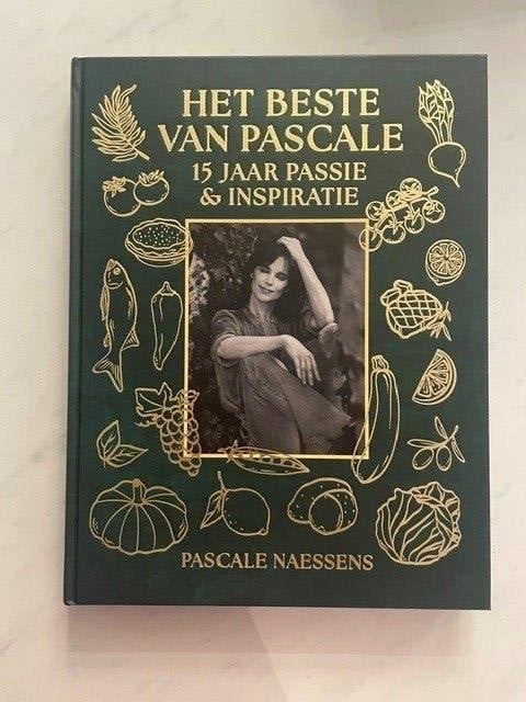 Kookboek Pascale Naessens, 15 jaar passie & inspiratie, Pascale Naessens, Nieuw, Ophalen of Verzenden, Gezond koken