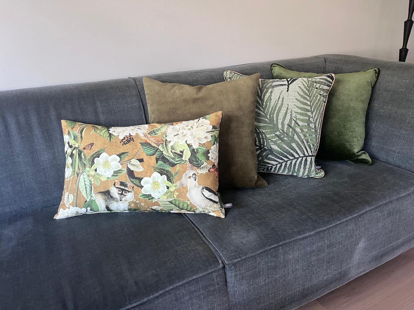 4 design kussens als nieuw!!, Huis en Inrichting, Ophalen, Zo goed als nieuw, Groen, Vierkant