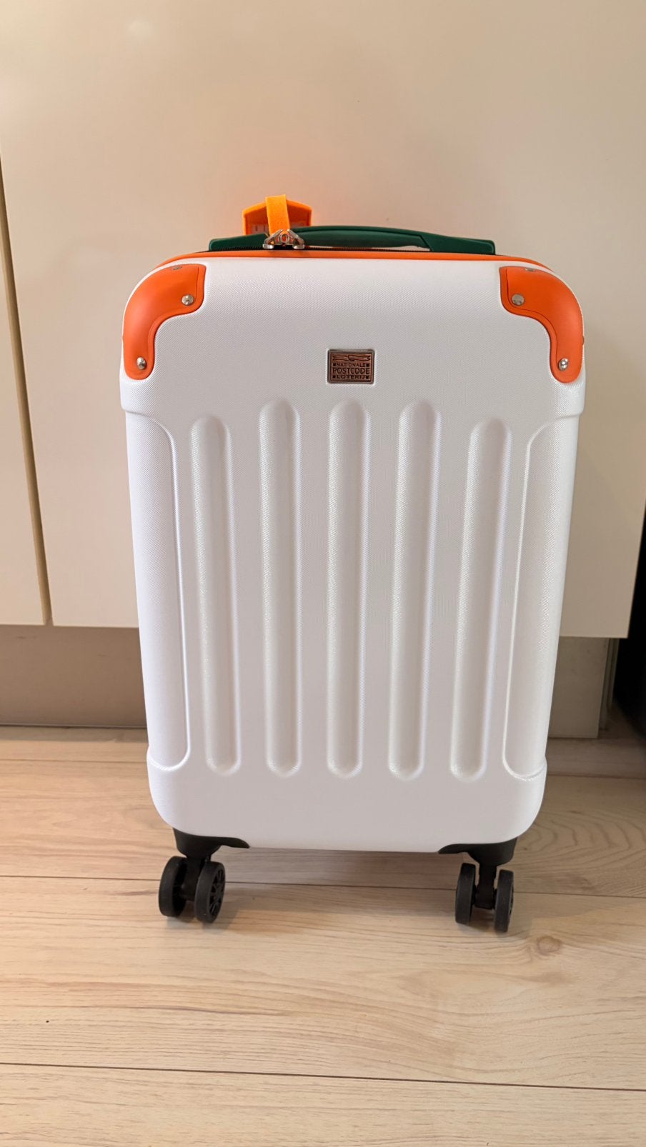 Postcodeloterij koffertje voor handbagage, Uitschuifbare handgreep, 50 tot 60 cm, Hard kunststof, Nieuw