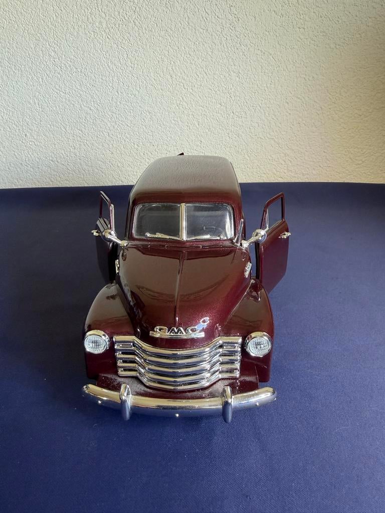 GMC Panel Truck 1950 1:18 - Mira Diecast Model, Ophalen of Verzenden, Zo goed als nieuw, Auto, Overige merken
