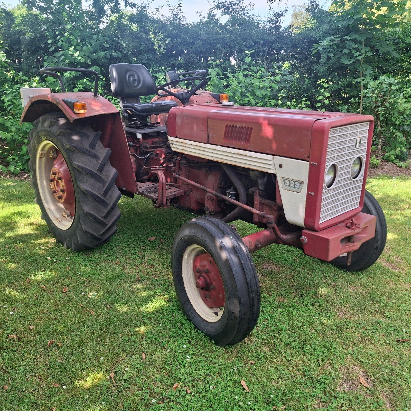 International 323 tractor met kenteken international 523, Ophalen of Verzenden, Gebruikt, Tot 80 Pk, Case IH