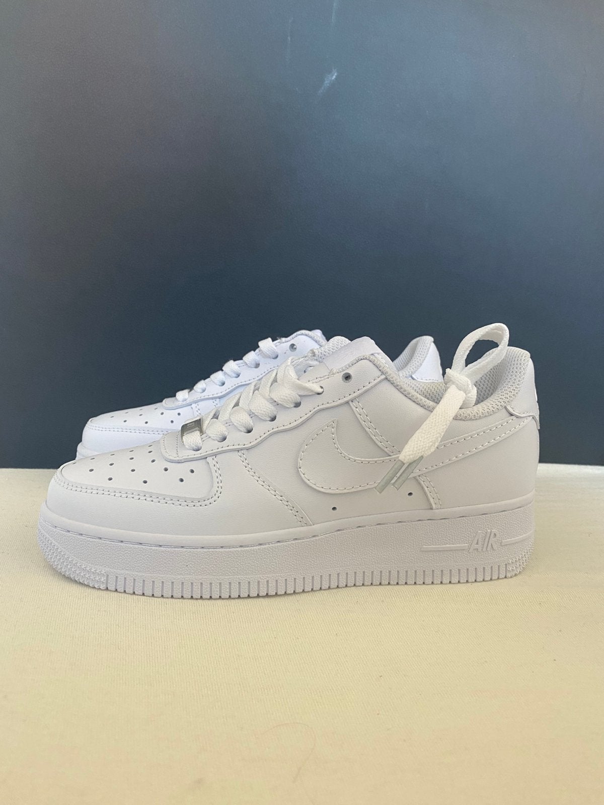 Nike airforce one sneakers wit Maat 44, Wit, Nieuw, Ophalen of Verzenden, Sneakers of Gympen