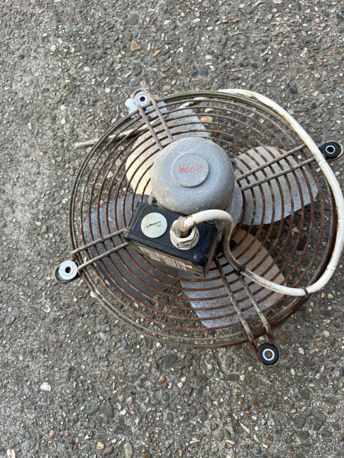 Industriële ventilator afkomstig uit koelunit, Doe-het-zelf en Verbouw, Ophalen, Ventilator