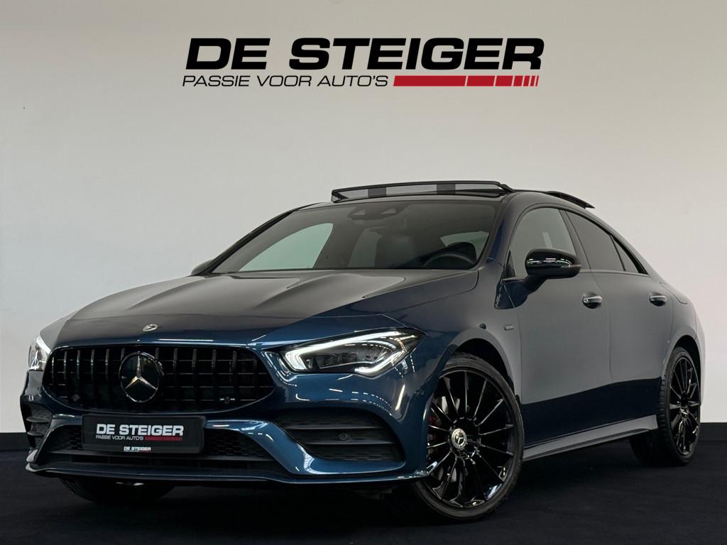 Mercedes-Benz CLA-klasse 250 e AMG Blackpack Pano Memory Dis, Auto's, CLA, Gebruikt, Zwart, 4 cilinders