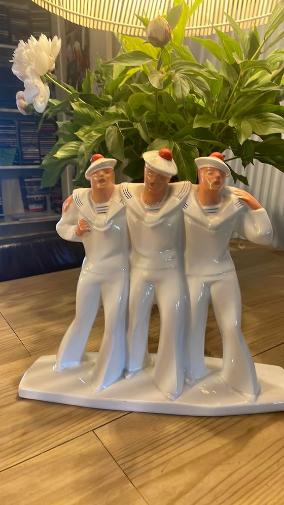 Les trois marins en goguette, Ophalen, Zo goed als nieuw, Mens