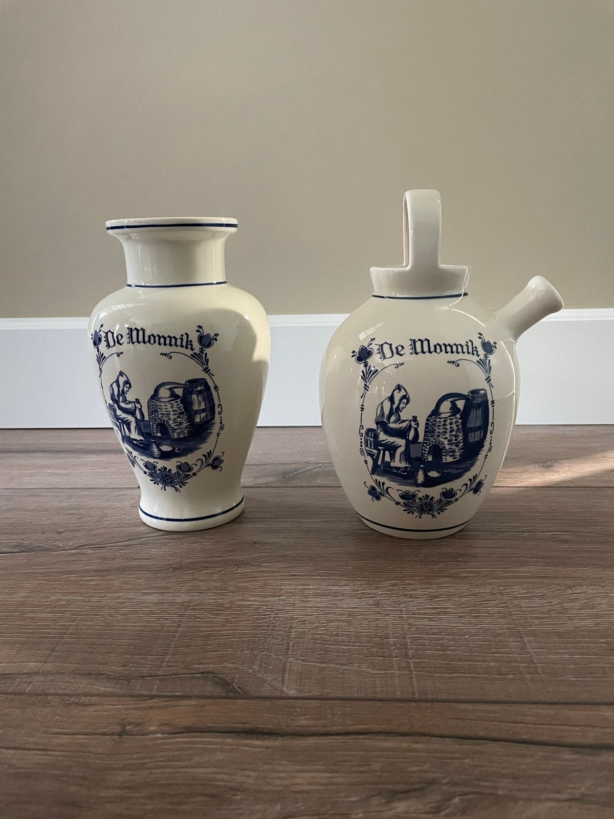 Delfts Blauw 'De Monnik' vaas en schenkkan set, Antiek en Kunst, Antiek | Vazen, Ophalen of Verzenden