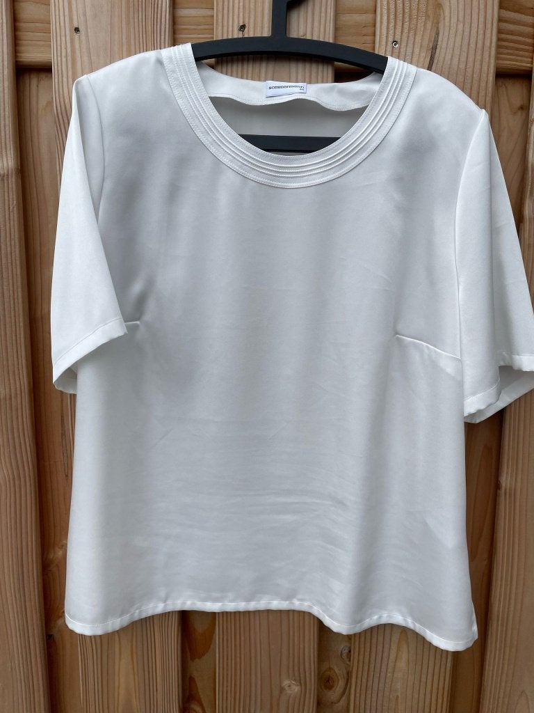 Mooie glanzende witte top van Sommermann, maat 48, Kleding | Dames, Wit, Shirt of Top, Gedragen, Verzenden
