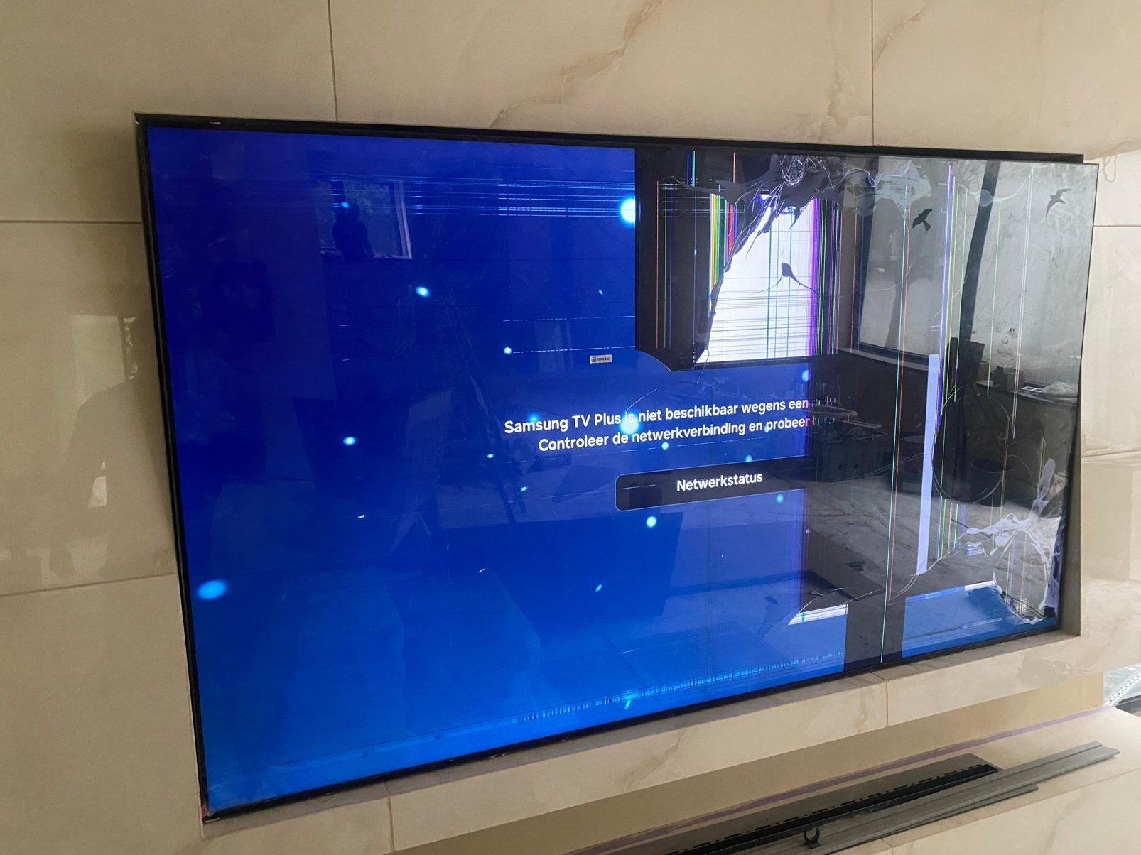 SAMSUNG 98DU9070 CRYSTAL UHD DEFECT GELEVERD, Audio, Tv en Foto, Televisies, Ophalen, 50 Hz, Zo goed als nieuw, Samsung