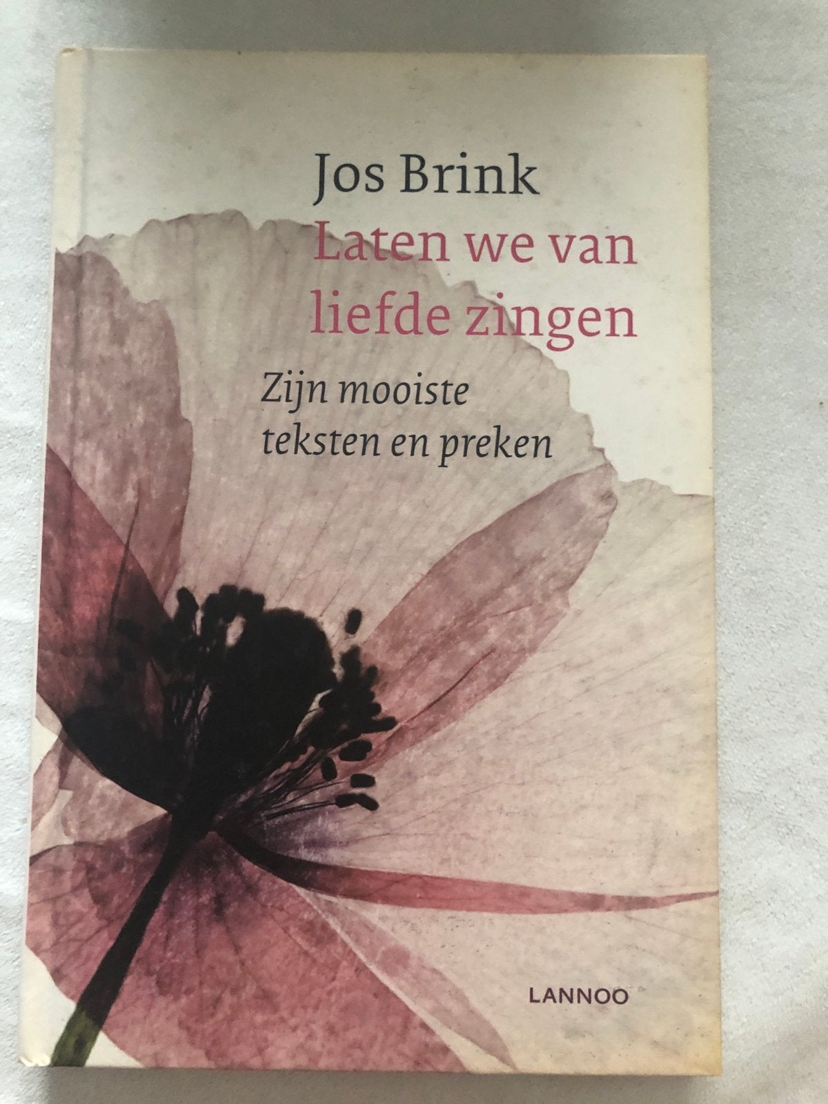 Jos Brink - Laten we van liefde zingen, Ophalen of Verzenden, Gelezen