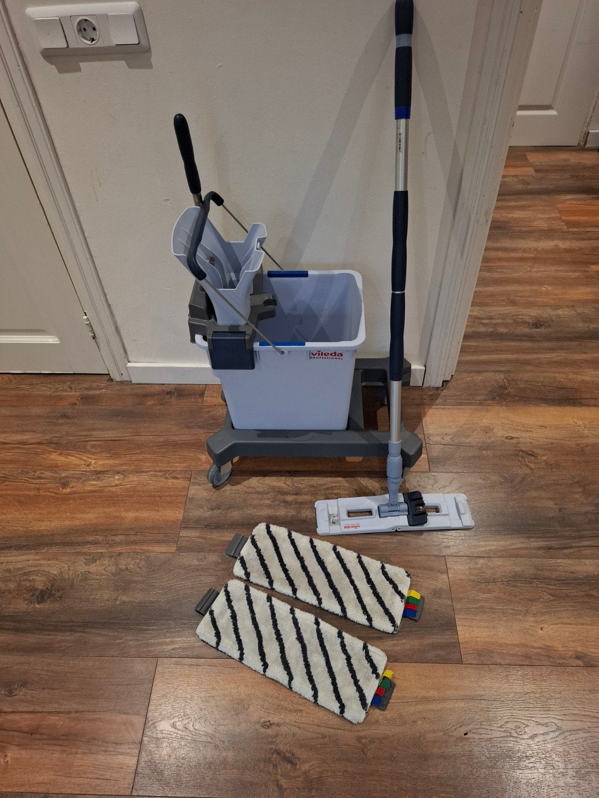 Vileda UltraSpeed Pro Single dweilsysteem, Ophalen, Dweilemmer, -bak, of -wagen