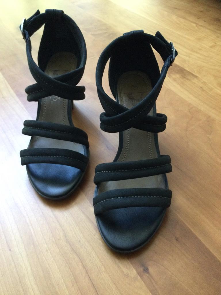 Zacht leren zwarte open schoenen zgan mt 37, Ophalen of Verzenden