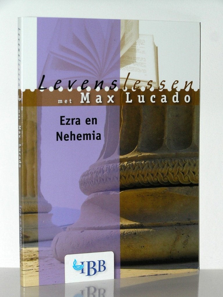 Max Lucado - Levenslessen - Ezra en Nehemia, Ophalen of Verzenden, Zo goed als nieuw, Christendom | Katholiek