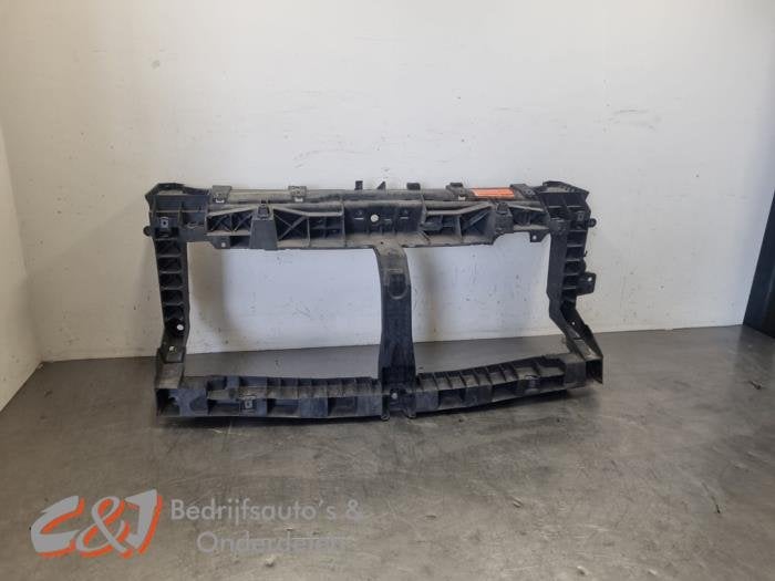 Frontpaneel van een Renault Trafic, Gebruikt, -, Renault, -