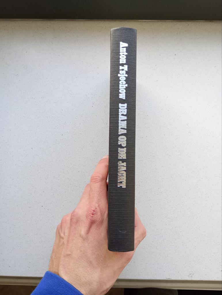 Drama op de Jacht - Anton Tsjechov, Boeken, Ophalen of Verzenden, Gelezen